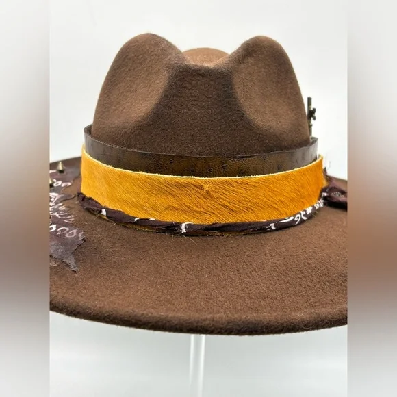 “Key Holder” by The Chapeauholic Key Holder – The Chapeauholic main image 4
